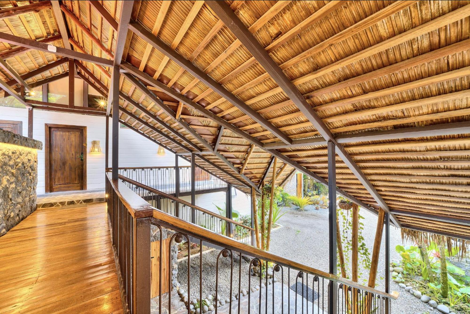 Conga Boutique Hotel Puerto Viejo de Talamanca Eksteriør bilde