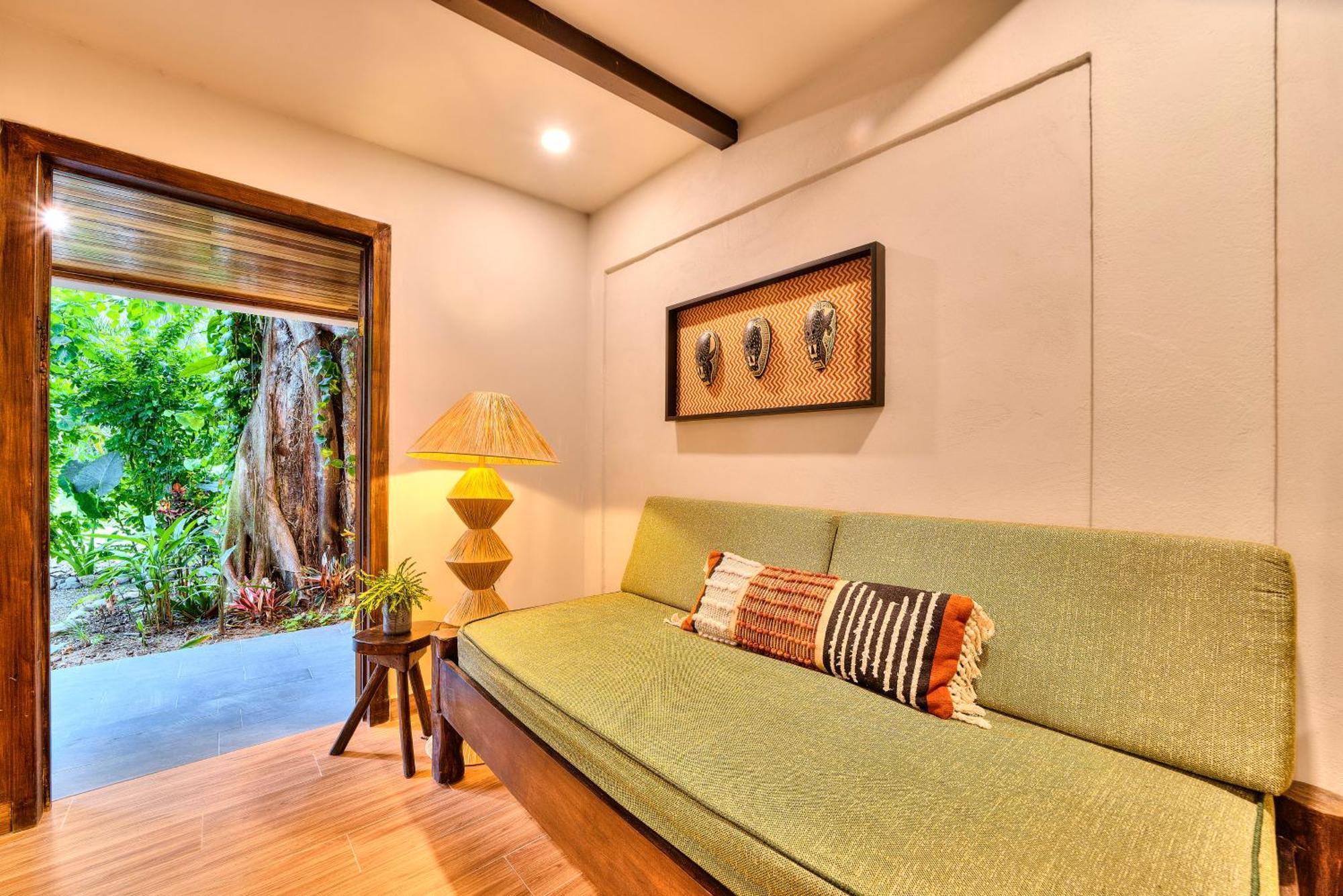Conga Boutique Hotel Puerto Viejo de Talamanca Eksteriør bilde