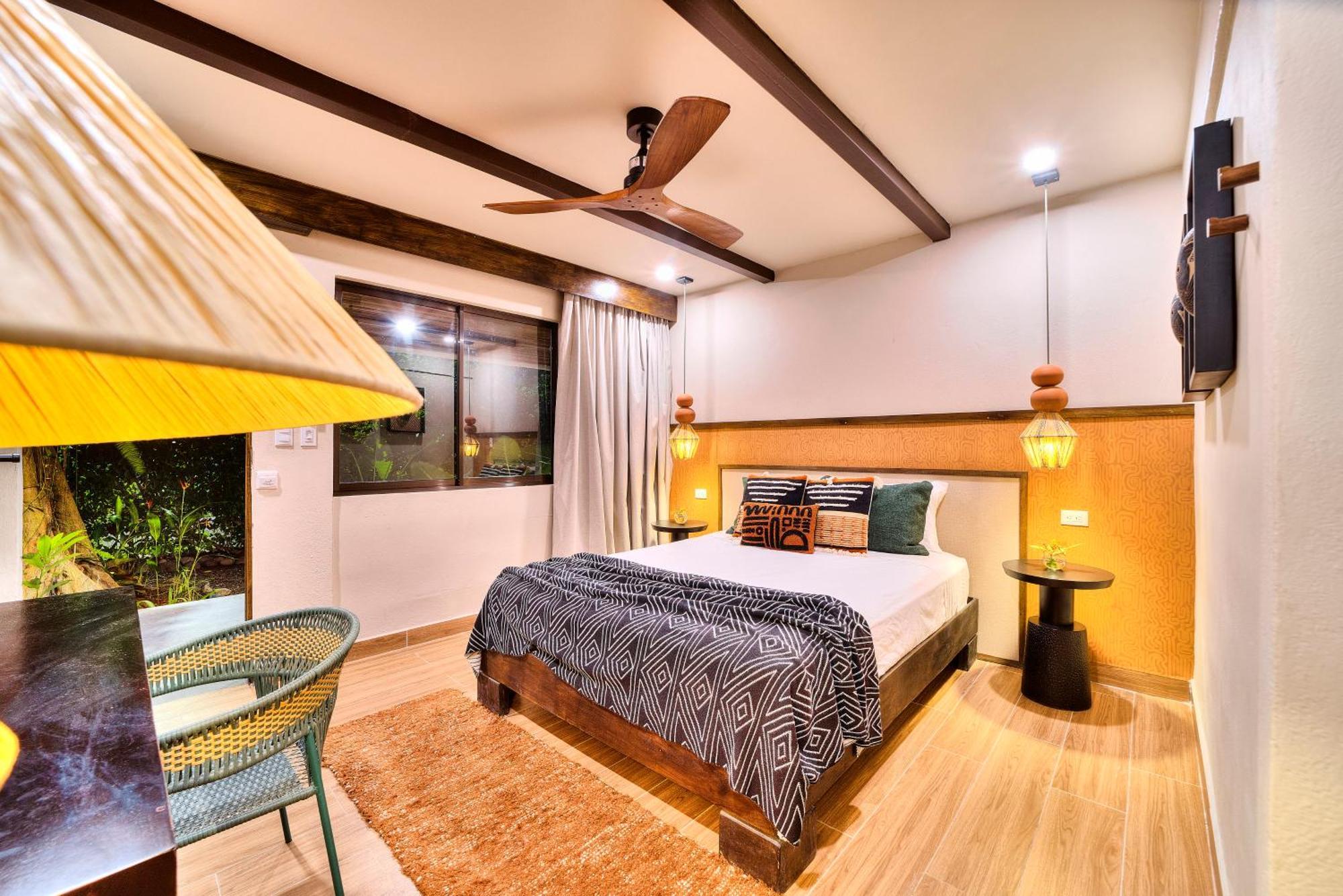 Conga Boutique Hotel Puerto Viejo de Talamanca Eksteriør bilde