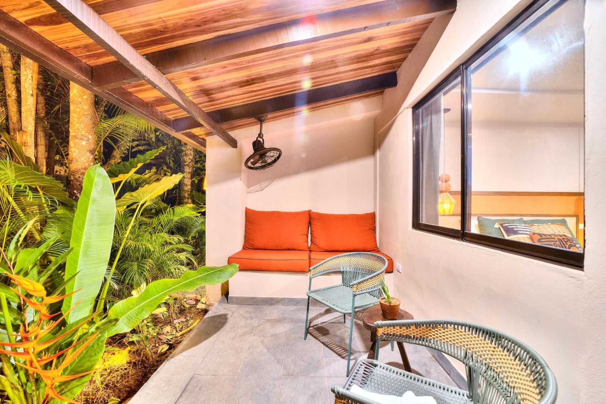 Conga Boutique Hotel Puerto Viejo de Talamanca Eksteriør bilde