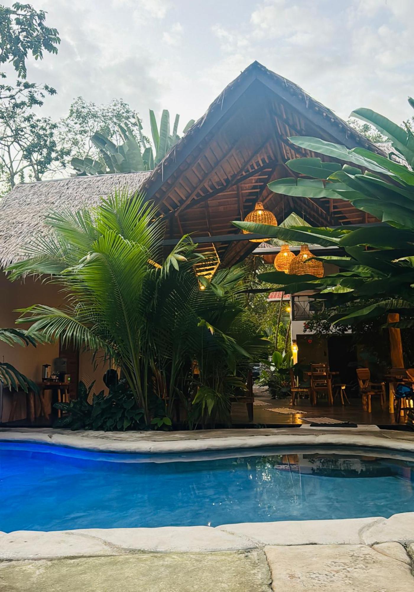 Conga Boutique Hotel Puerto Viejo de Talamanca Eksteriør bilde